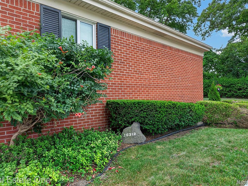 26212 Park Ct, photo 29