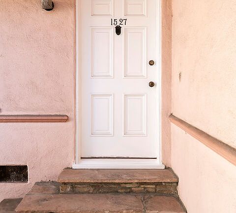 4th image of 1527 S Bedford St