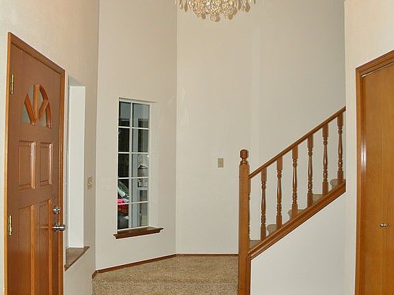 3rd image of 5320 Saint Charles Dr NE