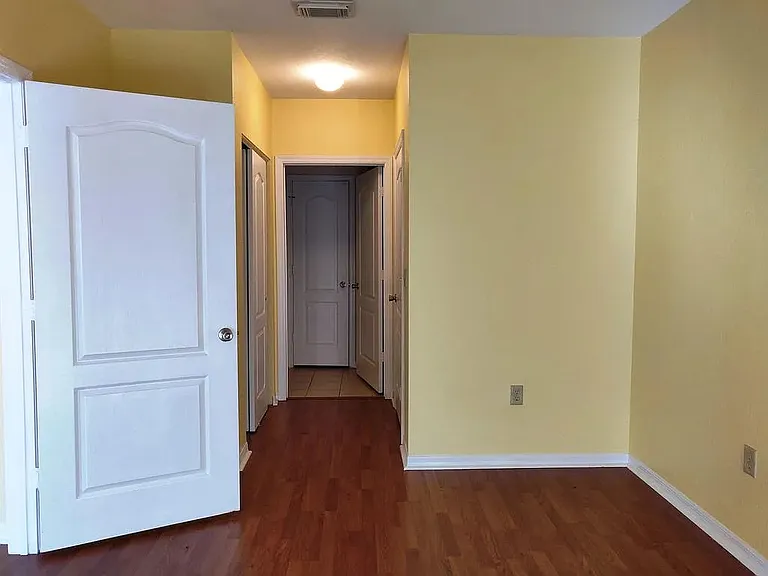 150 SW Peacock Blvd #104 — Photo 8