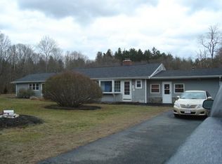 2 Long Point Rd, Lakeville, MA 02347