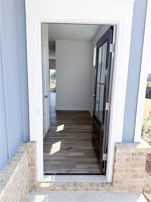 3 bed, 2.5 bath, 1730 sqft, $1,900 — Photo 2
