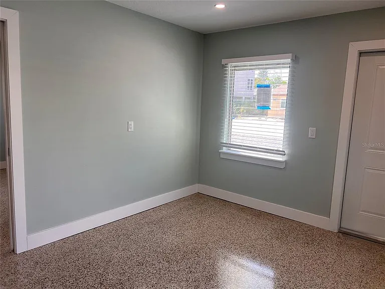 40 82nd Ave S #1 — Photo 29