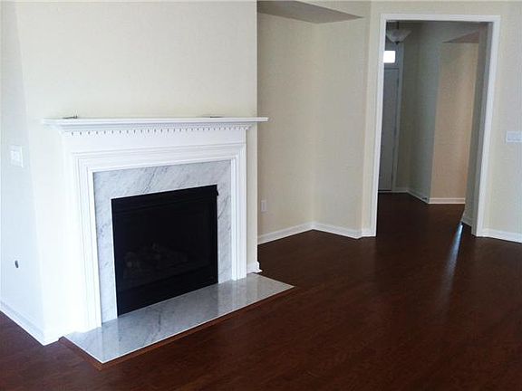 3rd image of 322 Palisade Dr #894-lot 894