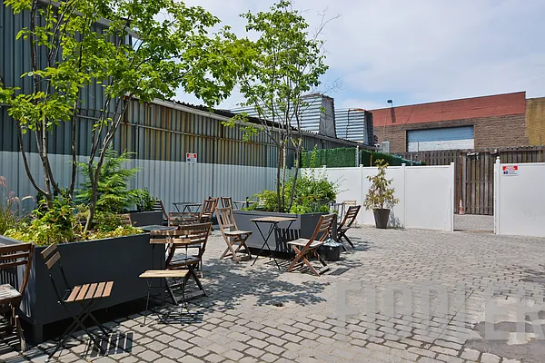 Rented by Fiddler Realty | media 14