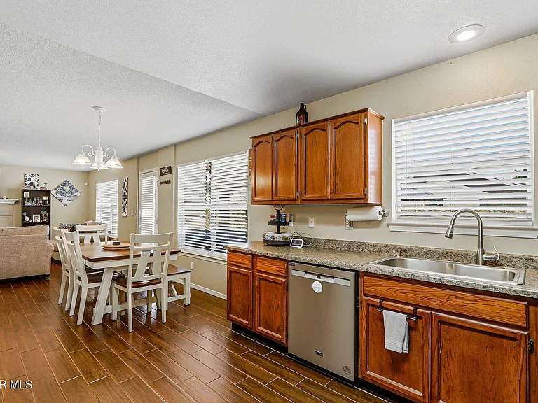 14233 Spanish Point Dr — Photo 15