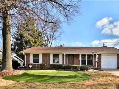1172 Dawn Valley Dr, Maryland Heights, MO, 63043