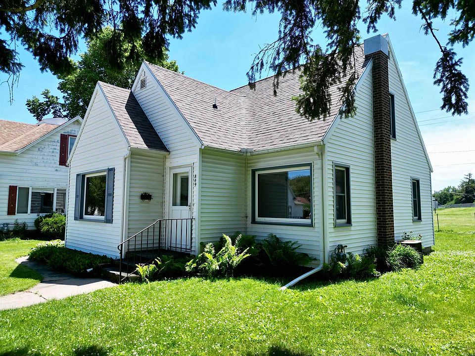 1st image of 809 E Main St
