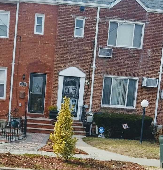 1st image of 11506 203rd St