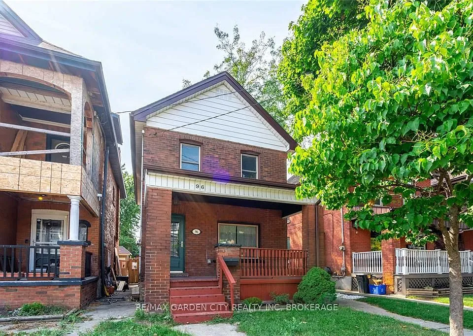 96 Beechwood Ave