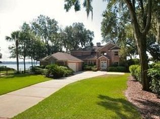 2727 Forest Cir, Jacksonville, FL 32257