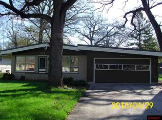 1055 Jorgenson St SE, Hutchinson, MN 55350