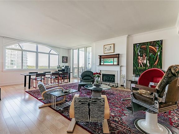 5th image of 3203 Bayshore Blvd Unit 801