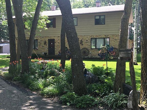 2nd image of 516 N Shore Dr