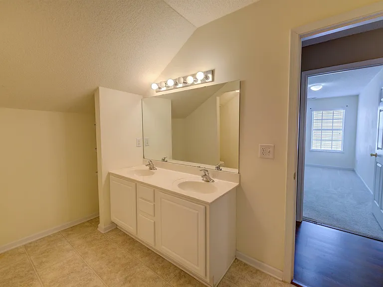 1908 Lake Carolina Dr — Photo 31