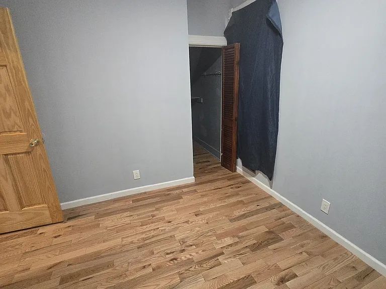 1013 Stark St #1 — Photo 4