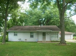 1033 N 38th St, Terre Haute, IN 47804