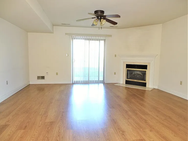 153 Melrose Ln — Photo 3