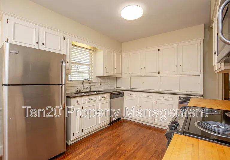 1514 Hilton Ave — Photo 14