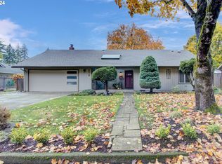 8418 NW Greenbriar Dr, Vancouver, WA 98665