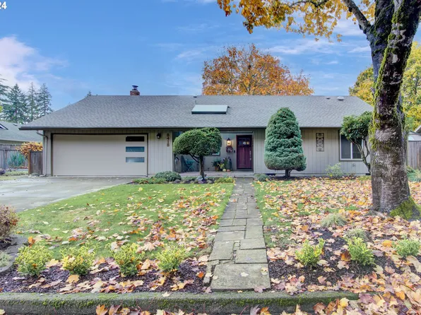8418 NW Greenbriar Dr, Vancouver, WA 98665