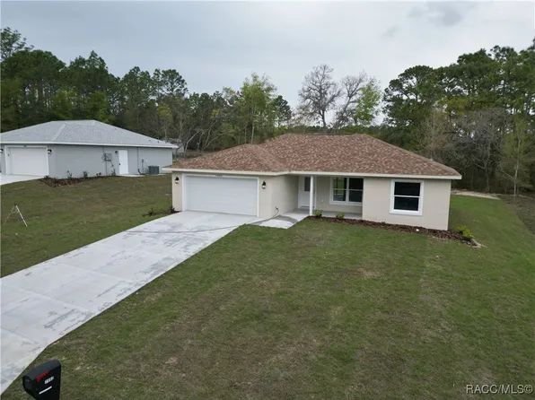 7992 N Triana Rd, Citrus Springs, FL 34434