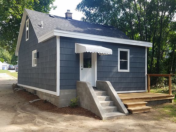 5th image of 1625 Ira Ave NW
