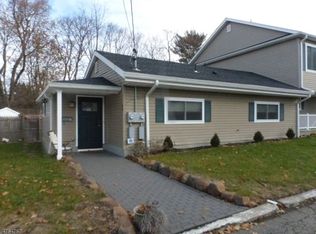 26 Park Ave, Caldwell, NJ 07006
