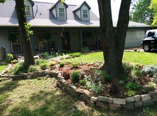 1034 Hunters Point Dr, Cordova, TN 38018