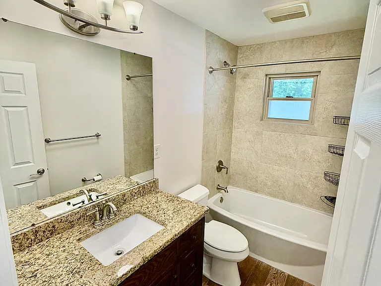 812 Hamilton St — Photo 9