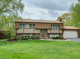 1315 Lawn Ct, McHenry, IL 60050