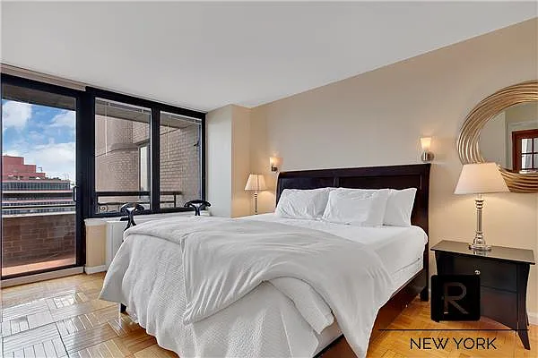 Rented by R New York | media 9