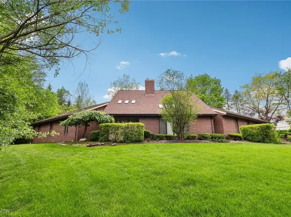 3637 Som Center Rd, Pepper Pike, OH 44124