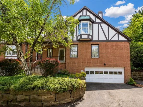 315 Kingsberry Cir, Pittsburgh, PA 15234