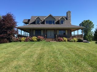 11669 Golf View Dr, Pewamo, MI 48873