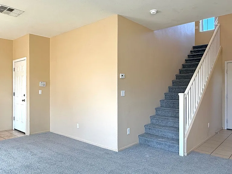 1013 Shades End Ave — Photo 6