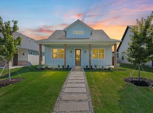 207 W 7th St, Justin, TX 76247