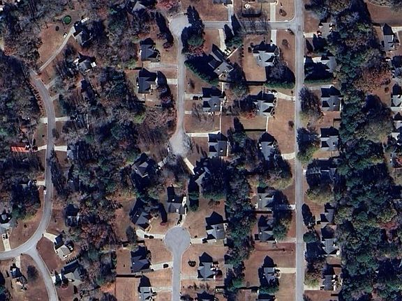 4th image of 425 Little Mac Ln