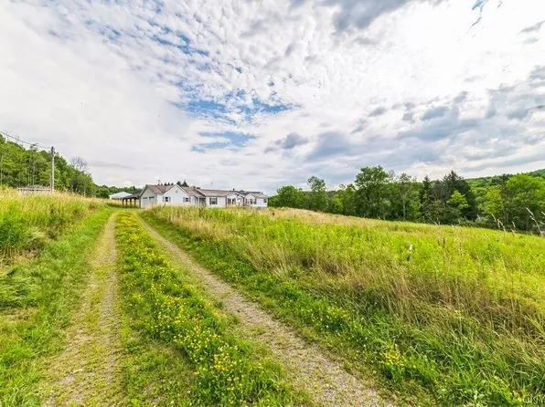 4 Matthew Ln, Harpursville, NY 13787