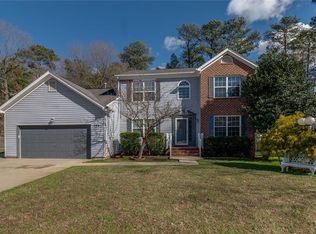 109 Hedgerow Ln, Yorktown, VA 23693