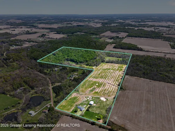 3565 S Lacey Lake Rd, Bellevue, MI 49021