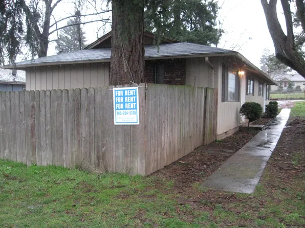 2718 Q St, Vancouver, WA 98663