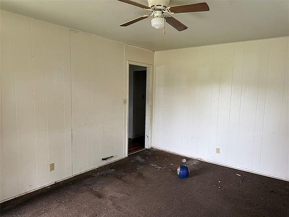 4th image of 21 Rondel Dr