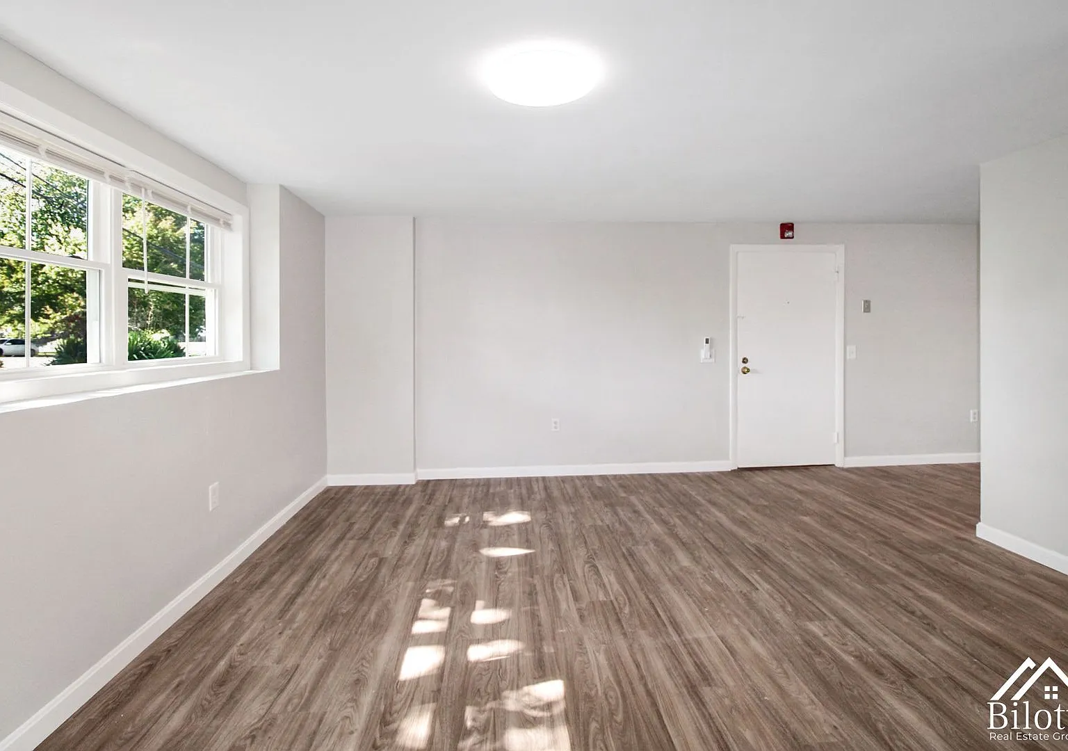 115 Bourne Ave — Photo 4