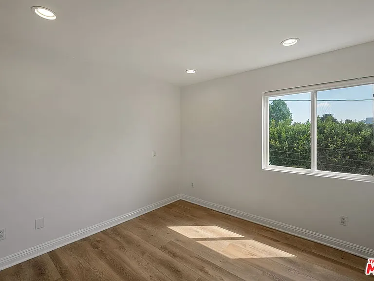 1107 Princeton St #105 — Photo 23