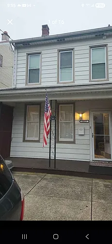 1822 Center St Photo 1