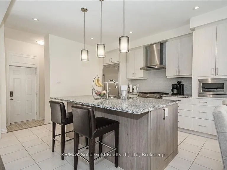 48 Pointer St — Photo 16