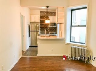 31-70 37th St #R, Astoria, NY 11103