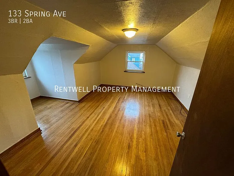 133 Spring Ave — Photo 14