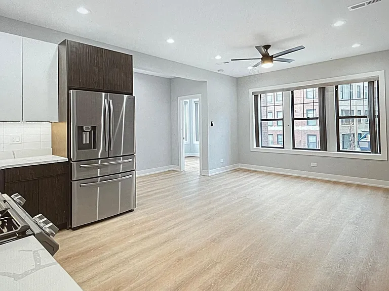 7661 N Rogers Ave #1 — Photo 3